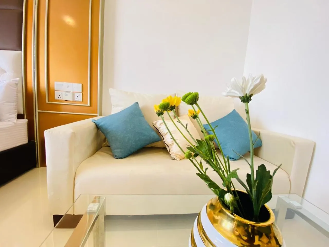 Apartment Ocean Breeze Residence Blue Sky Negombo Sri Lanka